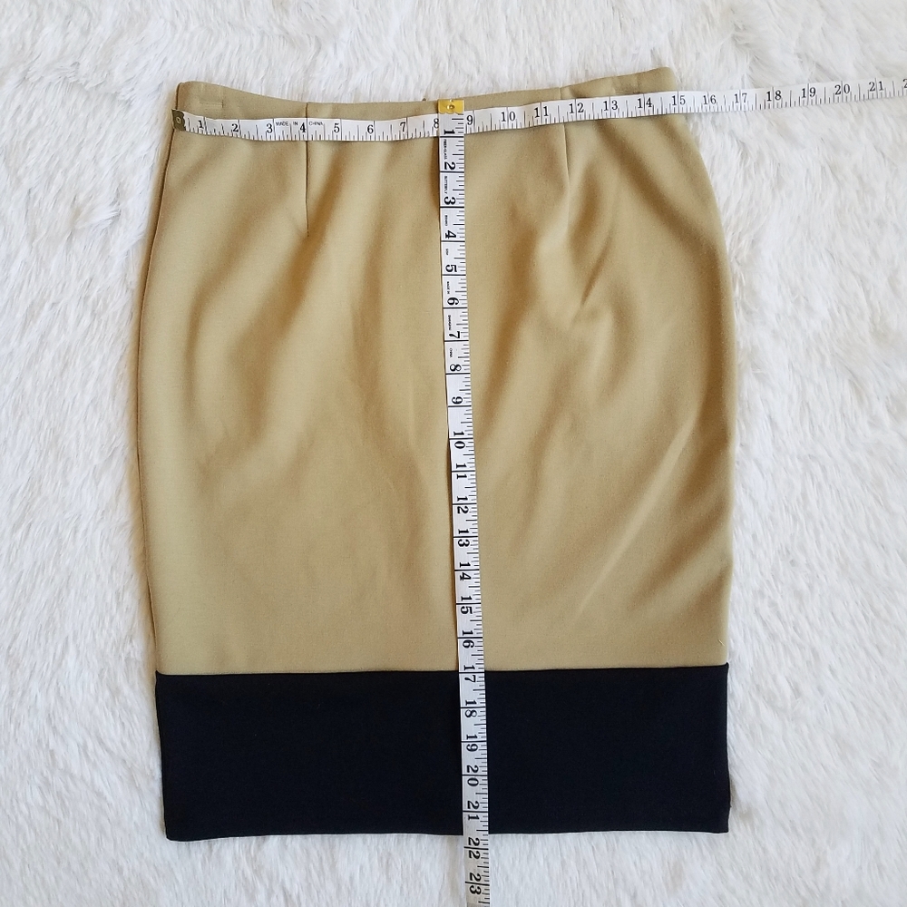 Khaki & Black Color Stretch Pencil Skirt - Picture 2 of 6